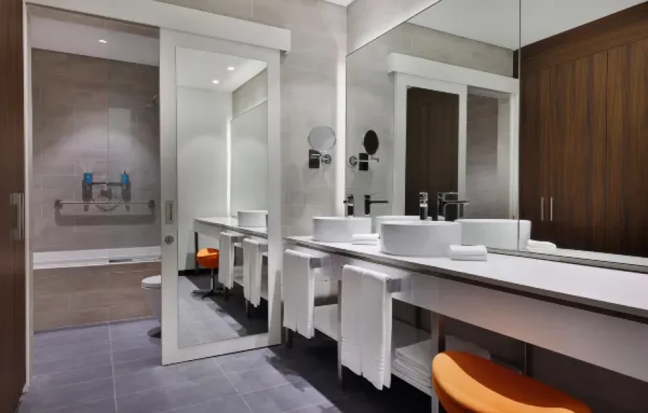 Aloft King Room With City View