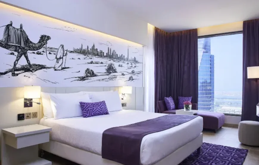 Deluxe King Suite With City View