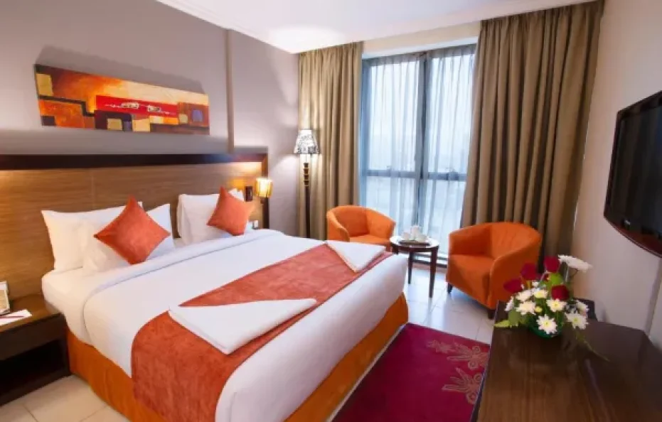 Deluxe Two Bedroom Apartment With Balcony
