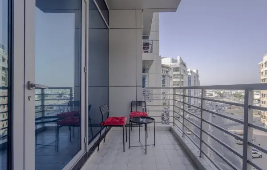 Deluxe Two Bedroom Apartment With Balcony